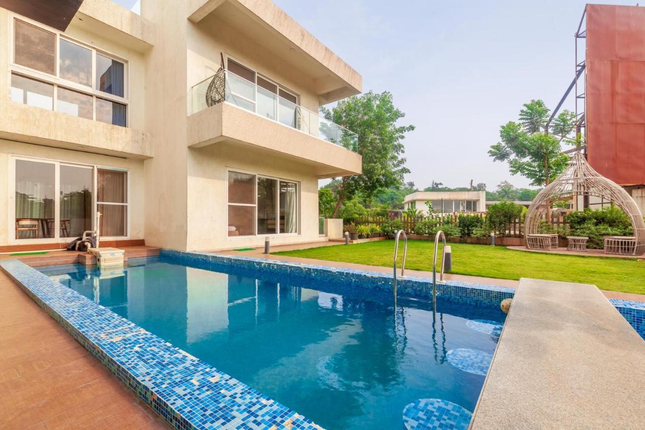 Villa Azul By Stayvista, Offering A Snooker Table, Terrace, Swimming Pool & A Spacious Lawn With A Charming Gazebo For A Perfect Getaway Lonavala Exterior foto