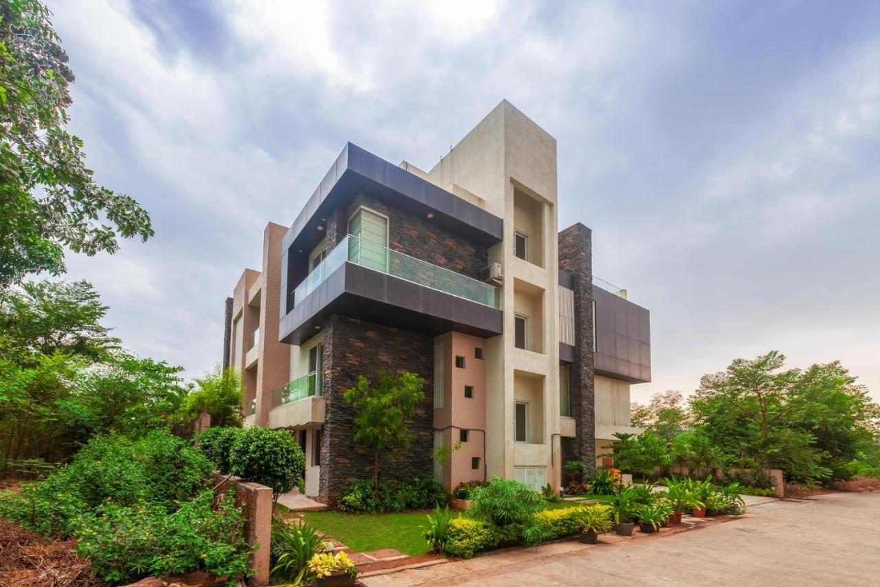 Villa Azul By Stayvista, Offering A Snooker Table, Terrace, Swimming Pool & A Spacious Lawn With A Charming Gazebo For A Perfect Getaway Lonavala Exterior foto