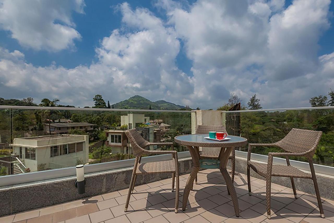 Villa Azul By Stayvista, Offering A Snooker Table, Terrace, Swimming Pool & A Spacious Lawn With A Charming Gazebo For A Perfect Getaway Lonavala Exterior foto