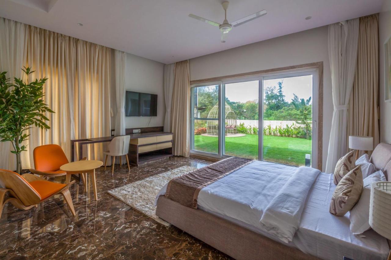 Villa Azul By Stayvista, Offering A Snooker Table, Terrace, Swimming Pool & A Spacious Lawn With A Charming Gazebo For A Perfect Getaway Lonavala Exterior foto